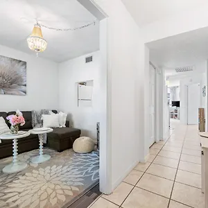  Apartment Cozy & Bright. Minutes From Anna Maria Island+++ USA